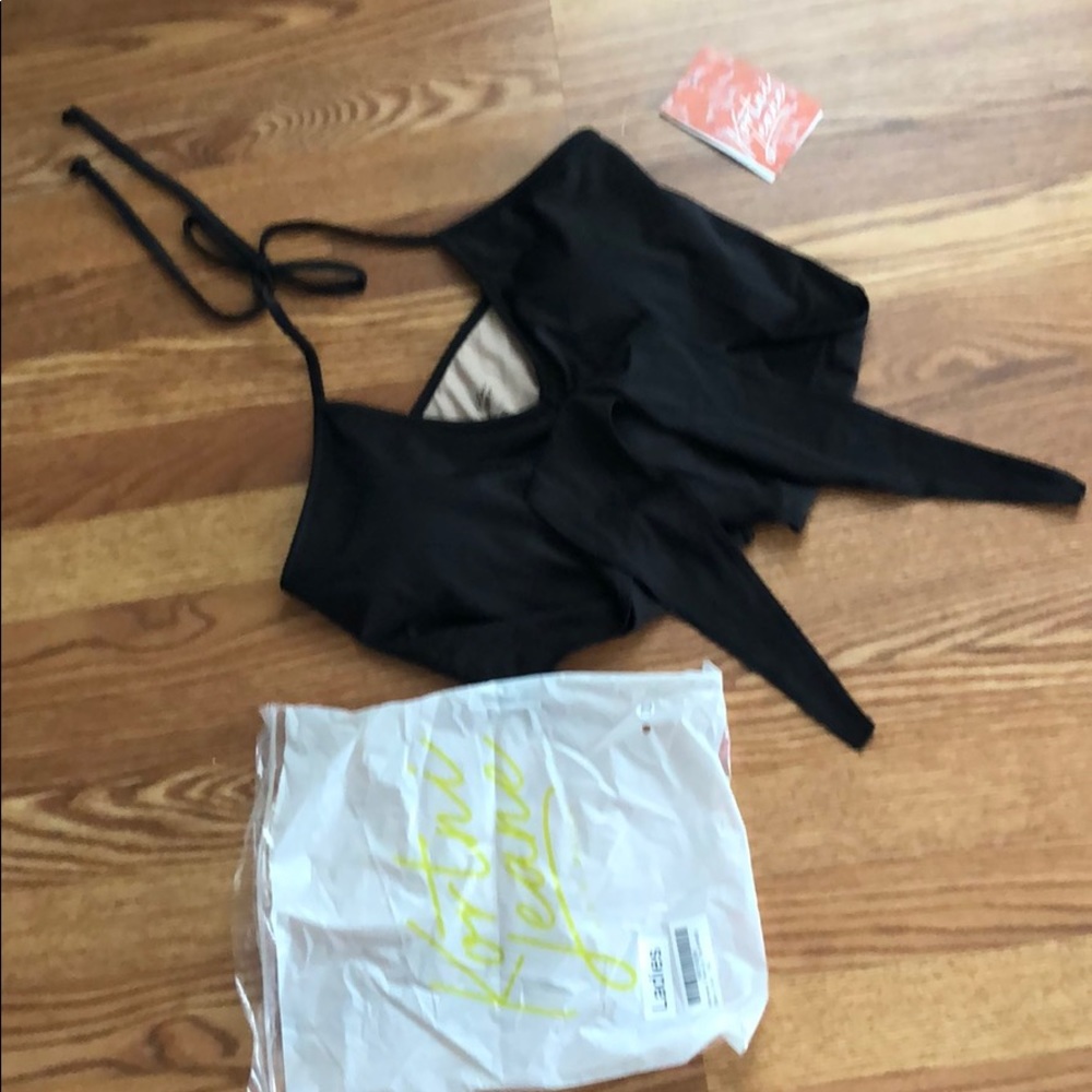 Kortni Jeane Tied Up Top XXL black